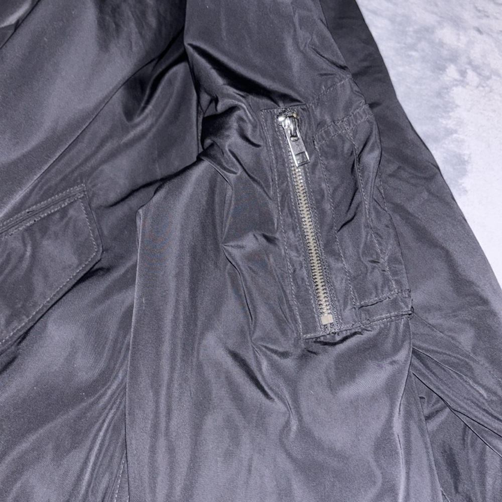 Black Men’s Old Navy Bomber Jacket| Retro Style | Mens Windbreaker| Jacket |Coat - Picture 5 of 9